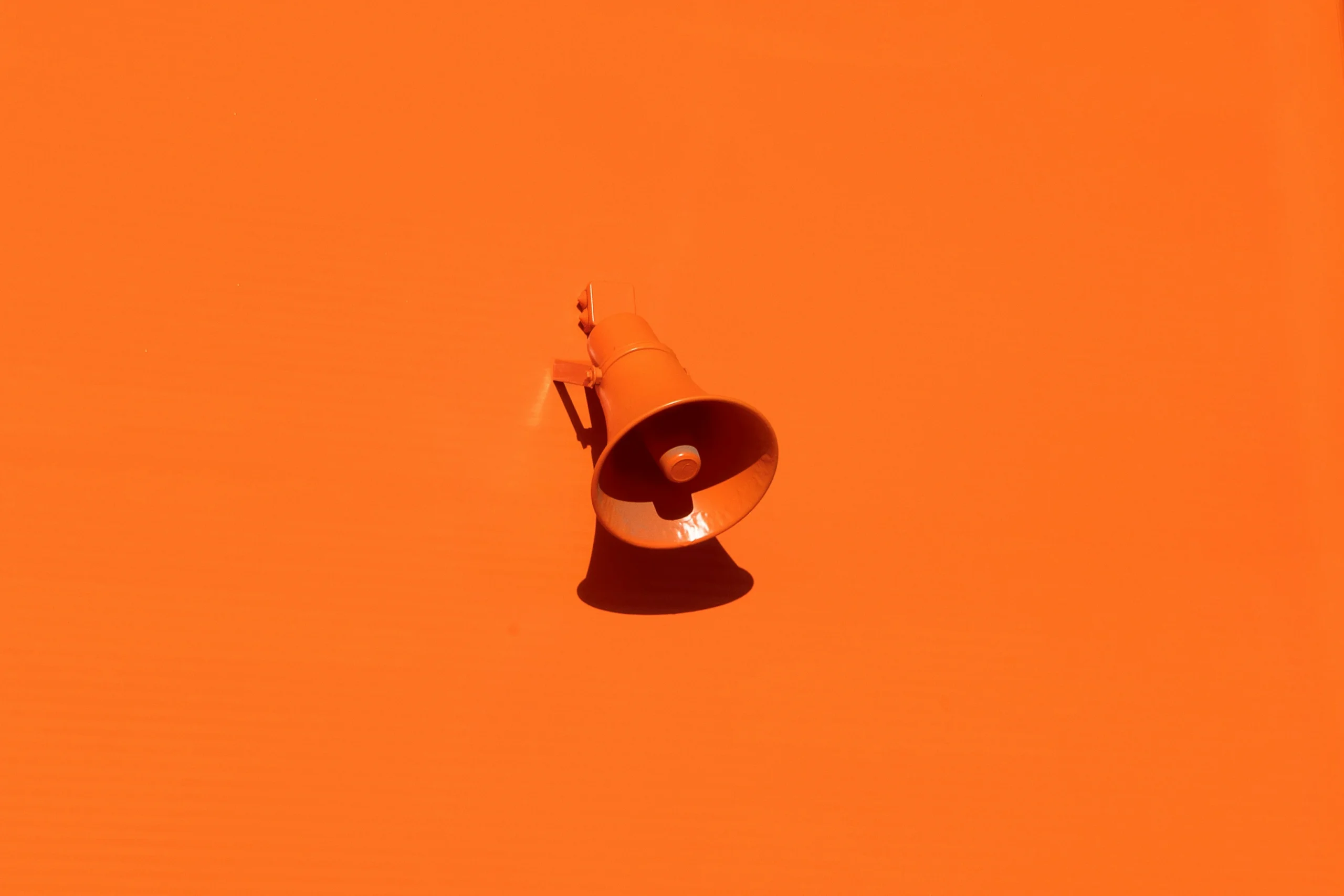 Come isolare acusticamente un appartamento per ridurre i rumori fastidiosi